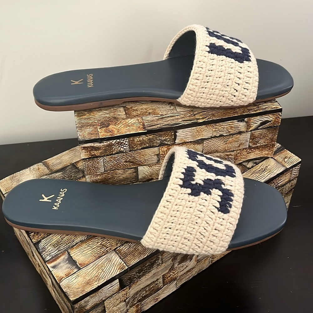 NWT KAANAS Tesia Slide Sandals - Navy - Size 7 - Picture 3 of 10